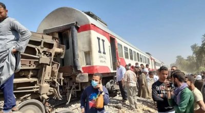 Misirdə iki qatar toqquşdu - Çoxlu yaralı var