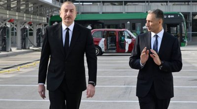 İlham Əliyev Zığ Elektrik Avtobus Parkında - FOTO