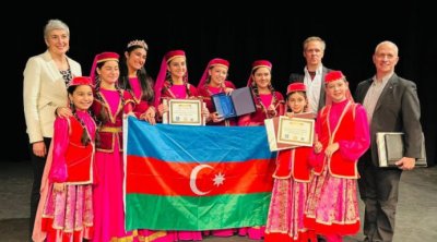 Azərbaycanlı rəqqaslar beynəlxalq müsabiqədə qızıl medal aldılar - FOTO