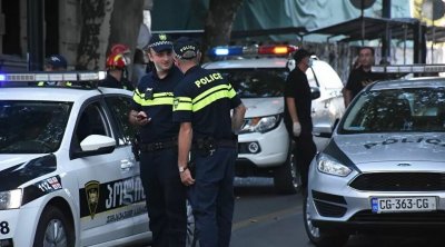 Gürcü polisi etirazçıları belə dağıtdı - ANBAAN VİDEO