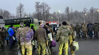 Rusiya və Ukrayna arasında əsir mübadiləsi - FOTO