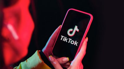 “Tiktok”da qadına yazdığı sevgi mesajı BAŞINA BƏLA OLDU