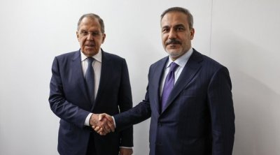 Hakan Fidan və Lavrov G20 sammitində görüşüb Ukrayna münaqişəsini MÜZAKİRƏ ETDİLƏR