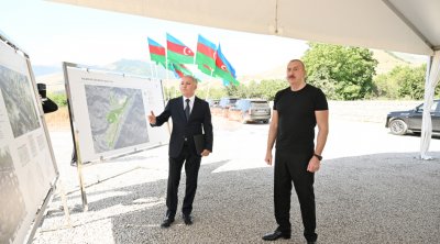 İlham Əliyev Kəlbəcərdə 3-cü yaşayış kompleksinin təməlini qoydu - FOTO
