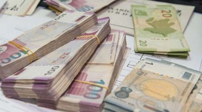 4 min manat yanaraq kül oldu - FOTO