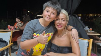 Emma Ələkbərzadə oğlu ilə - FOTO