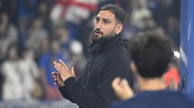 Donnarumma PSJ azarkeşləri ilə VİDALAŞDI