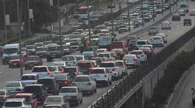 Bakının bir sıra yollarında TIXAC VAR