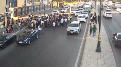 Bakıda piyadanı maşın vurdu - Yolda sıxlıq yarandı