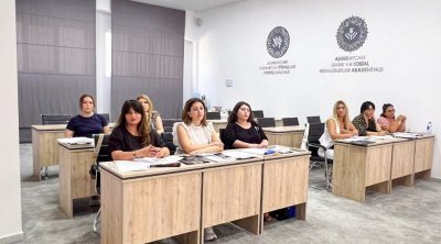 Əmək və Sosial Münasibətlər Akademiyasında əməyin təhlükəsizliyi və risklərin qiymətləndirilməsi üzrə təlimlər keçirildi – FOTO