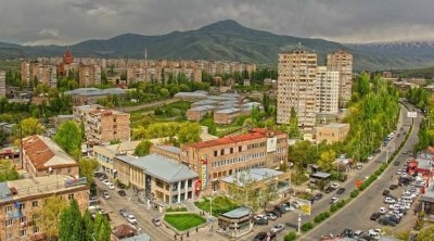 Ermənistanda 2 qardaş restoranda intihar etdi