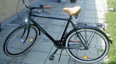 Velosipedin pedalı 8 yaşlı qızın gözünə batdı - Gəncədə faciəli ölüm
