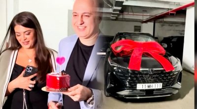 Hüseynin hədiyyəsi xanımını kövrəltdi - Video