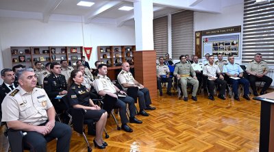 Bakıda Azərbaycan, Türkiyə və Pakistan hərbçilərinin iştirakı ilə kurs keçirilir - FOTO