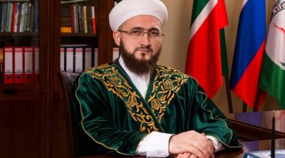 Tatarıstan müftisi ChatGPT-dən şikayət etdi: Qurandan bəzi sözləri təhrif edir - VİDEO