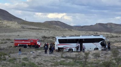 Naxçıvanda avtobus dərəyə aşdı, 15-dən çox sərnişin xəsarət aldı - FOTO