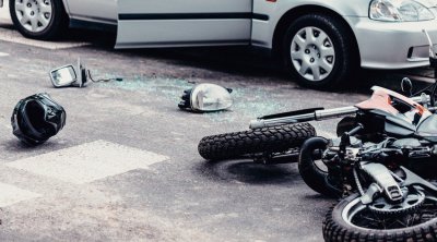 Biləsuvarda ağır qəza, motosiklet sürücüsü öldü