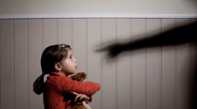 Bakıda ana azyaşlı övladını döyüb? – RƏSMİ AÇIQLAMA