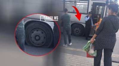 Bakıda sərnişin avtobusunda qorxulu anlar - Hərəkətdə olan zaman TƏKƏRİ PARTLADI – VİDEO