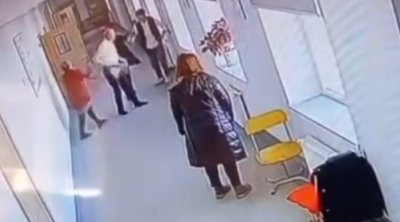 Lənkəranda direktor müavini şagirdi və xadiməni döydü - ANBAAN VİDEO