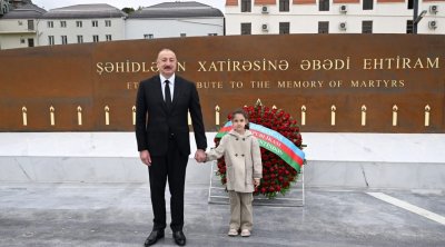 “Danışan fotolar”... - Hikmət Hacıyev Prezidentin Nilayla FOTOSUNU paylaşdı