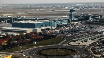 “Turkish Airlines" aviaşirkətinin təyyarəsi Rumıniyada dronla üzləşib?