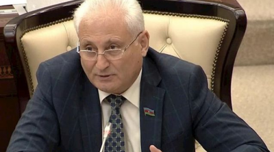 Deputat: “Bakıda tıxac problemi təsvir edildiyi qədər faciəvi deyil”