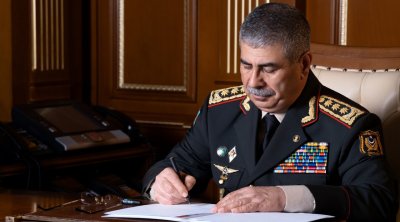 Müdafiə naziri Pakistan tərəfinə başsağlığı verdi