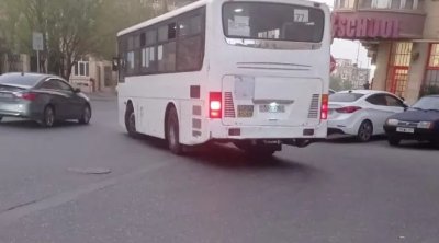 Bu avtobusda qiymət qalxmadı - Hələ də 50 qəpikdir