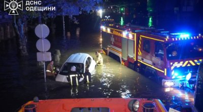 Odessanı su basdı - 9 ölü var – FOTO/VİDEO