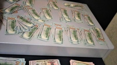 Azərbaycanlı Həştərxan gömrüyündə 10 min dollarından İMTİNA ETDİ