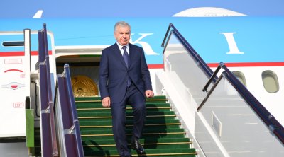Özbəkistan Prezidenti Azərbaycana səfərə gəldi - FOTO