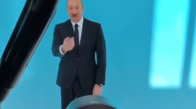 Prezidentdən fotoqrafa xüsusi diqqət: “Şərait yaradın” - VİDEO