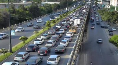 Bakının bəzi yollarında TIXAC VAR