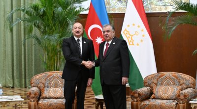 Prezidentin Emoməli Rəhmonla təkbətək görüşü keçirildi - FOTO