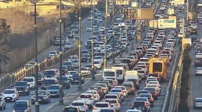 Sürücülərin NƏZƏRİNƏ: Paytaxtın bəzi yollarında tıxac var
