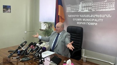 Ermənistanda həbslər davam edir – Növbə Gümrü merinə çatdı