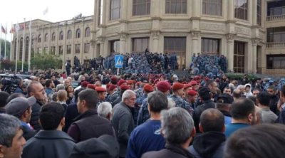 Gümrüdə müxalifətçi meri dəstəkləyən 37 nəfər saxlanıldı