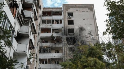 Kiyevdə dağılan çoxmərtəbəli binadan yeni FOTOLAR