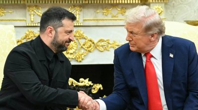 Tramp cənnətə düşməyə çalışır – “New York Times”