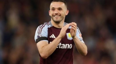 Con Makqinn ilə müqavilə UZADILDI