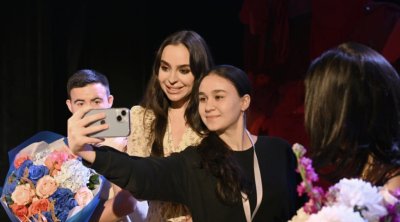 Leyla Əliyeva "Nə qədər kifayətdir?" adlı inklüziv rəqs tamaşası ilə bağlı VİDEO PAYLAŞDI