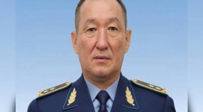 Qazaxıstanın müdafiə naziri Bakıda hərbi paradda iştirak edir