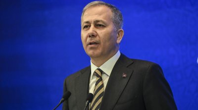 Türkiyəli nazir: “Əziz millətim, keçmiş olsun” - FOTO