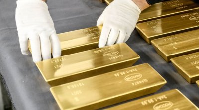 Qızıl ucuzlaşdı, gümüş bahalaşdı