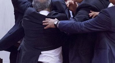 İcra Hakimiyyətindəki qəbulda qalmaqal - Vəzifəli şəxs başçının müavininə hücum etdi