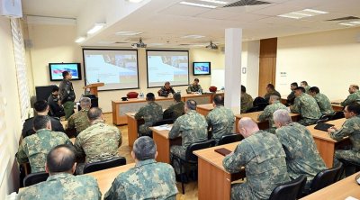 Bakıda NATO-nun mobil təlim qrupu tərəfindən kurs keçirilir - FOTO