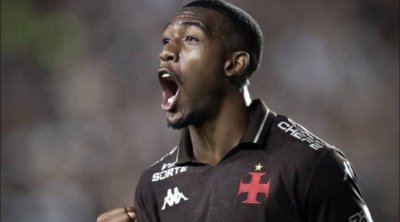 “Barselona” braziliyalı futbolçunu transfer etmək istəyir