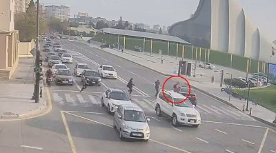 Bakıda maşın şagirdi vurdu - ANBAAN VİDEO