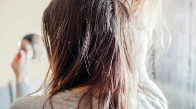 Saçınız tez yağlanırsa, belə edin - 20 qəpiklik çarə